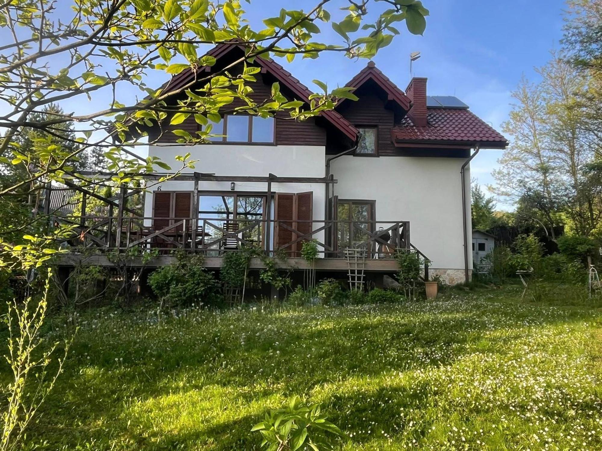 House With A Garden Ferienhaus